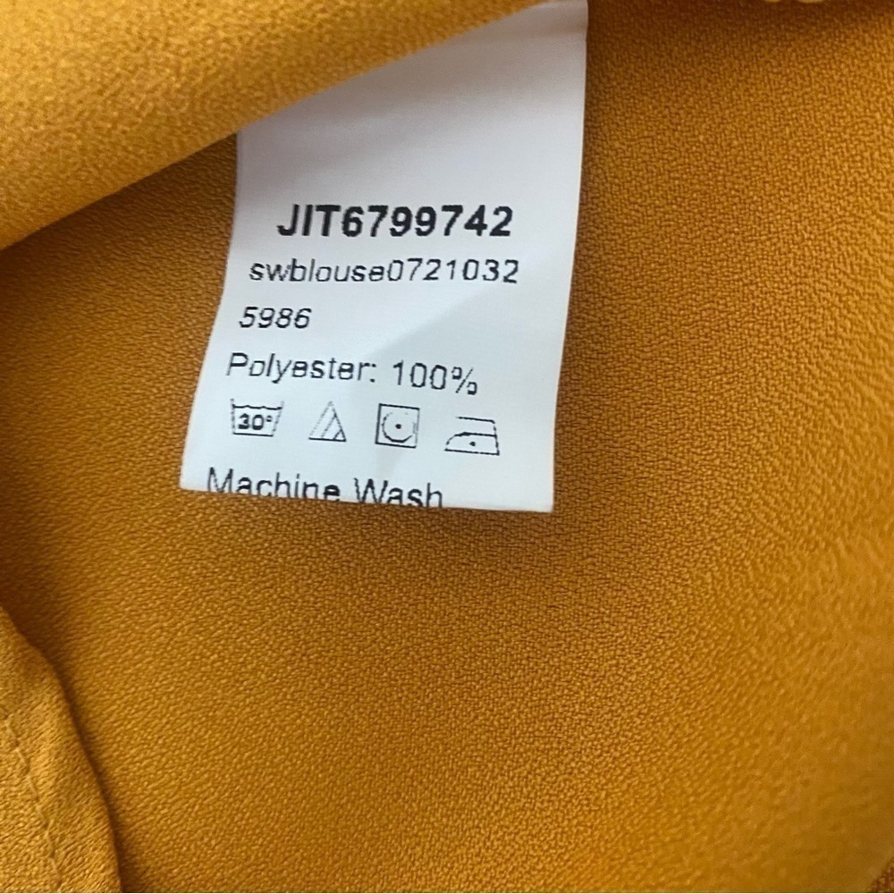 NWOT Women’s Scalloped Edge Neckline & Arms Blouse Sleeveless Med US 6 Mustard - Picture 6 of 10